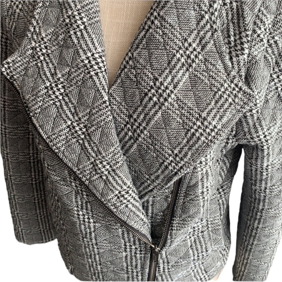 Banana Republic Quilted Plaid Blazer with Zipper & Pockets Size Medium - Picture 2 of 6